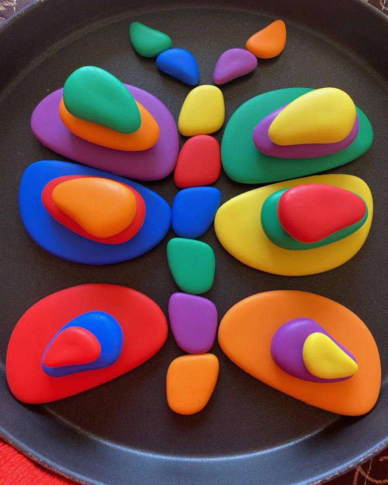 Rainbow Pebbles (36 pebbles, 20 double-sided Activity cards)