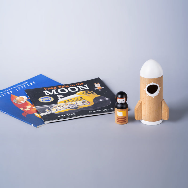 Svecha Toys: Rocket and Astronaut