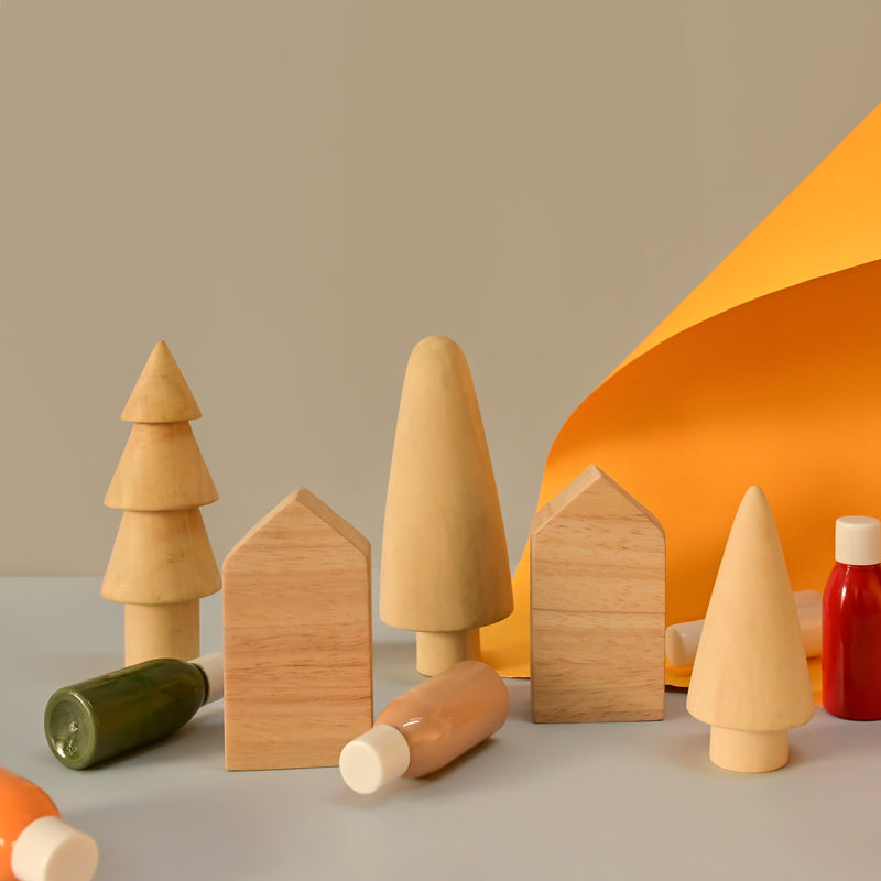 Playbox DIY Christmas village - 2 Huts, 3 Trees, 5 color bottals,  1 Paint Brush, 1 Sponge Brush, 3 Sponge with different size