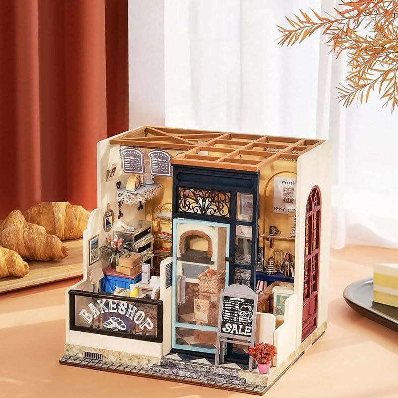 Miniature Bake Shop Kit with Furniture (1:24 Scale)